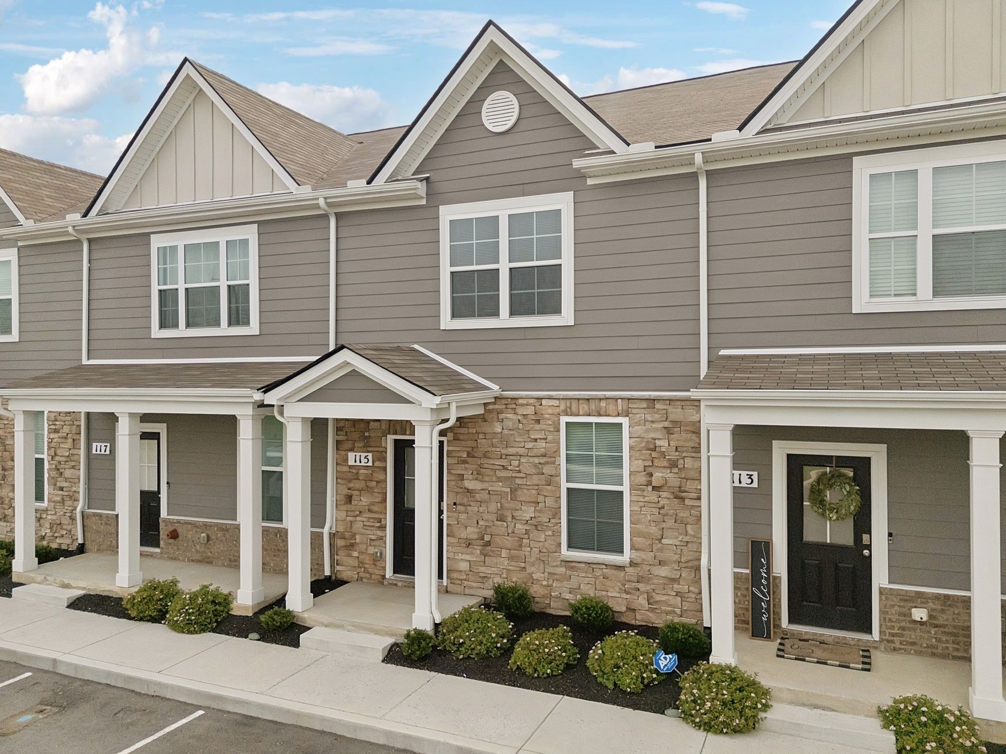 115 Grayson Cir