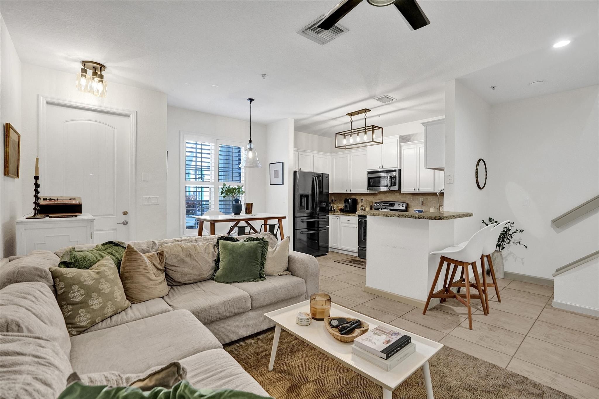 159 Sw 7th Court