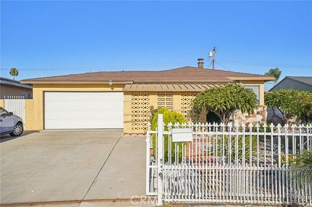 826 Del Valle Avenue