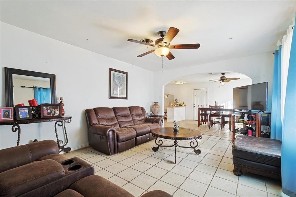 3805 Caddo Trail