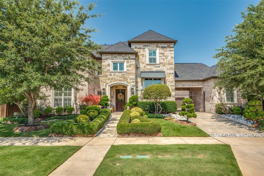 10527 Tobias Lane