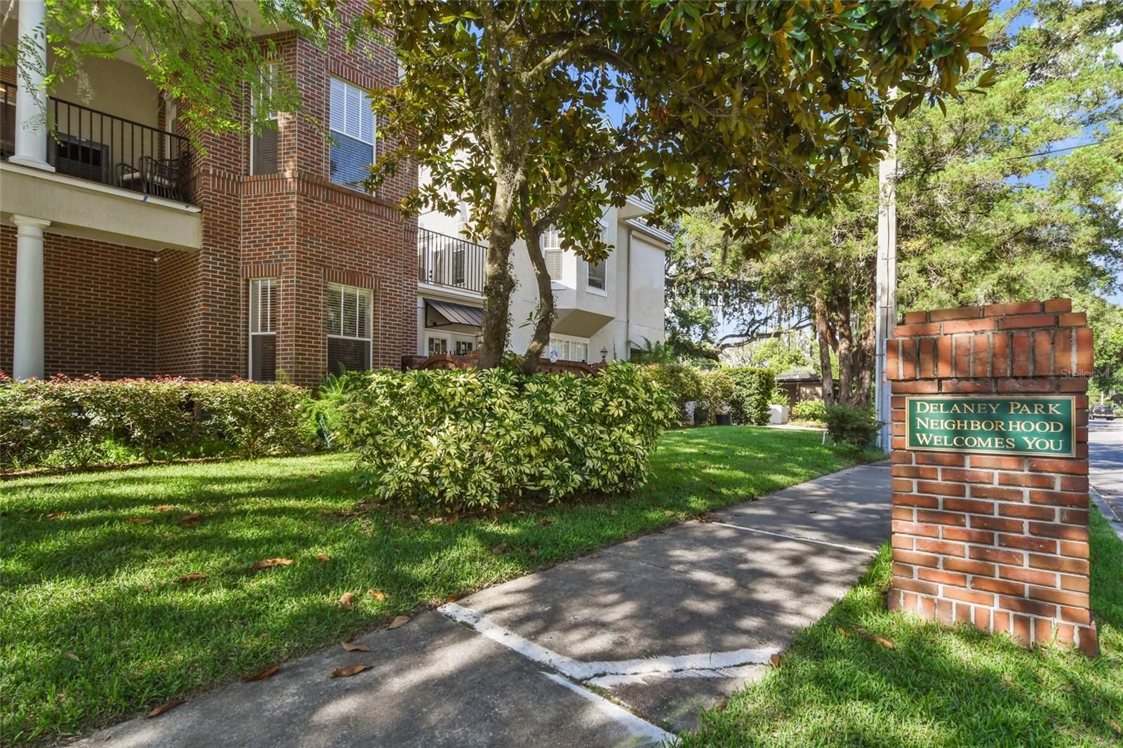 1159 Delaney Avenue 5