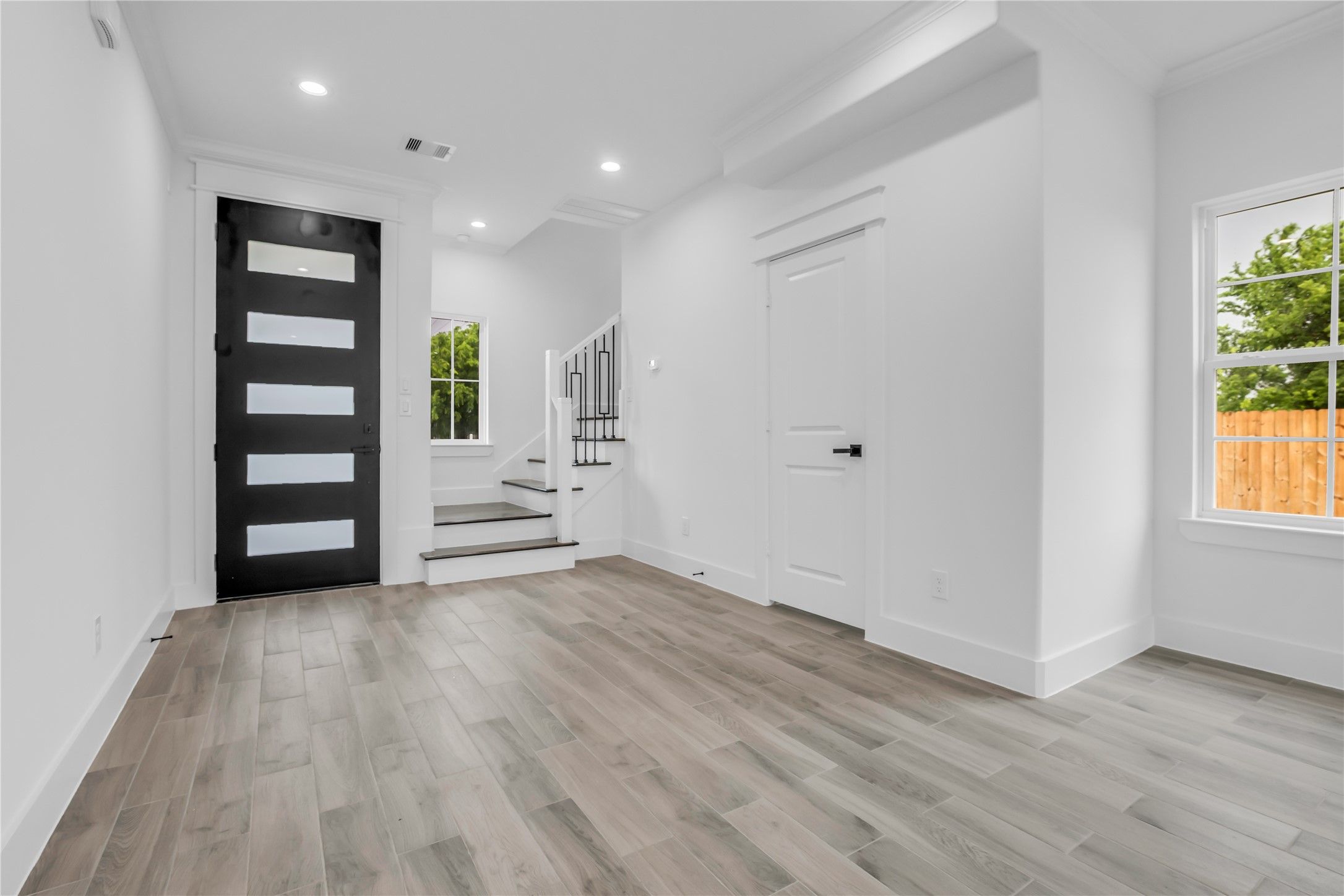 3168 Golfcrest