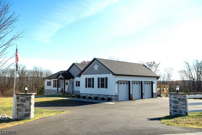 27 Sterling Dr