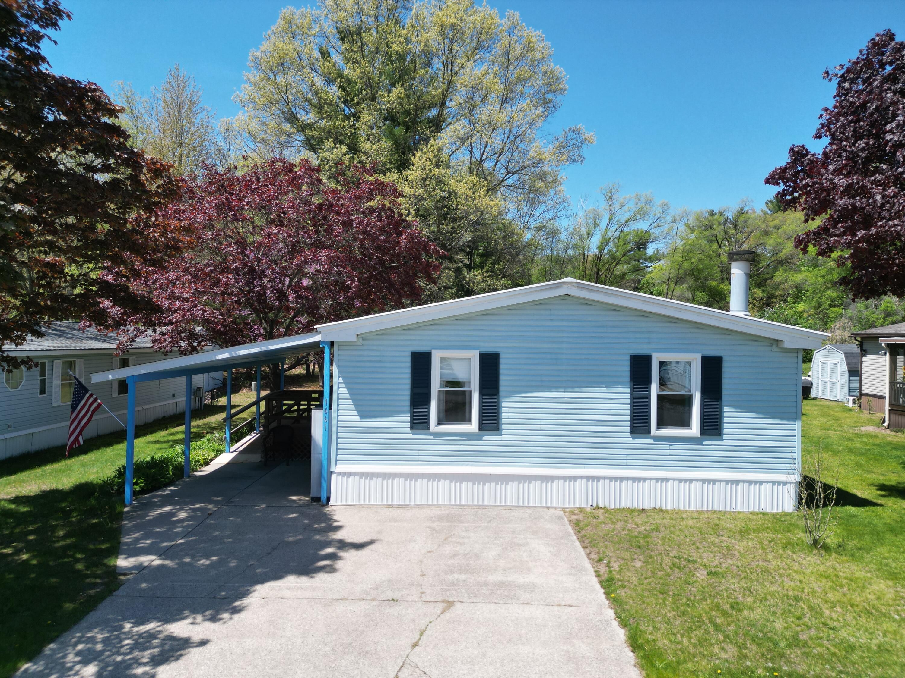 1661 Sycamore Drive