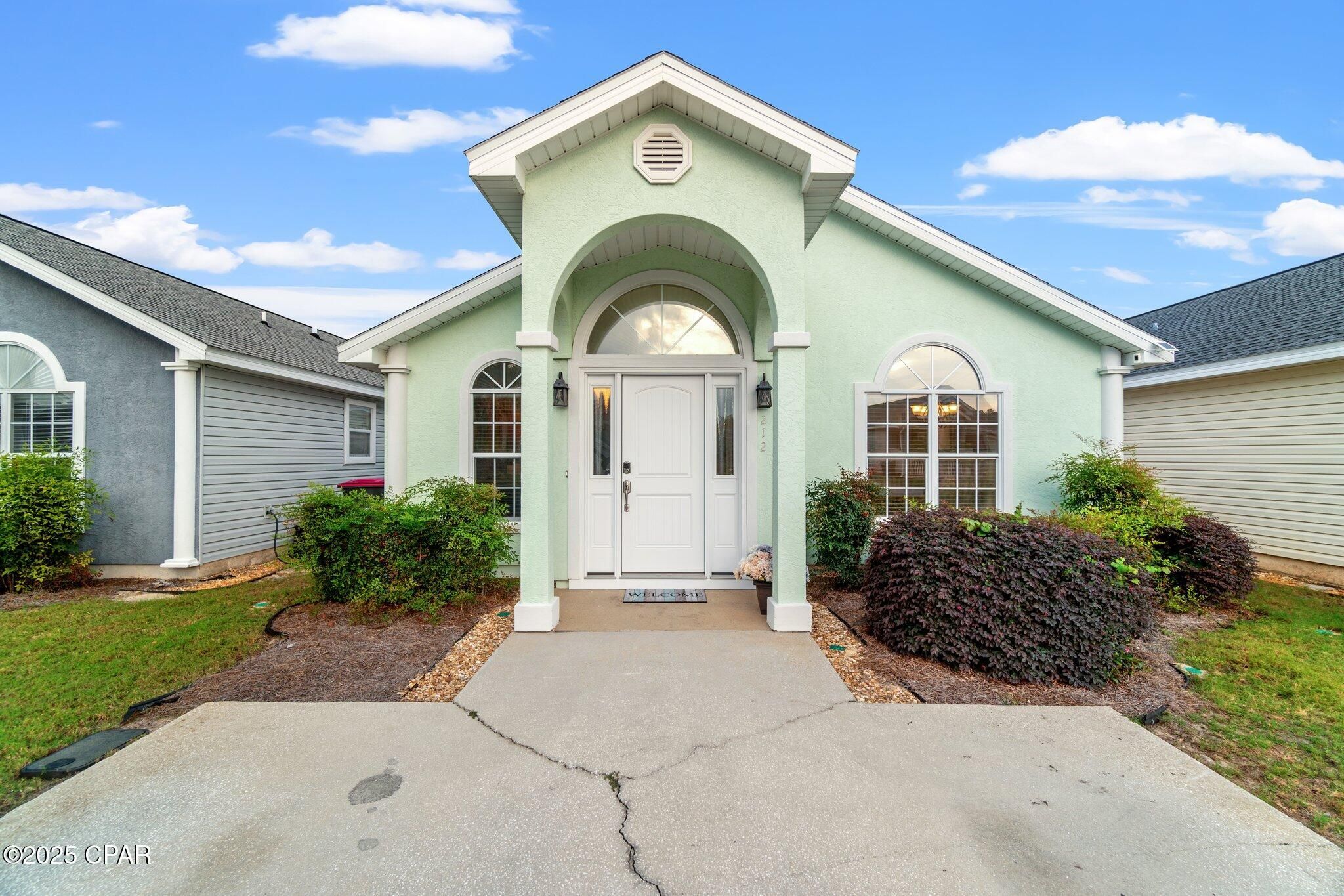 212 Seahorse Way