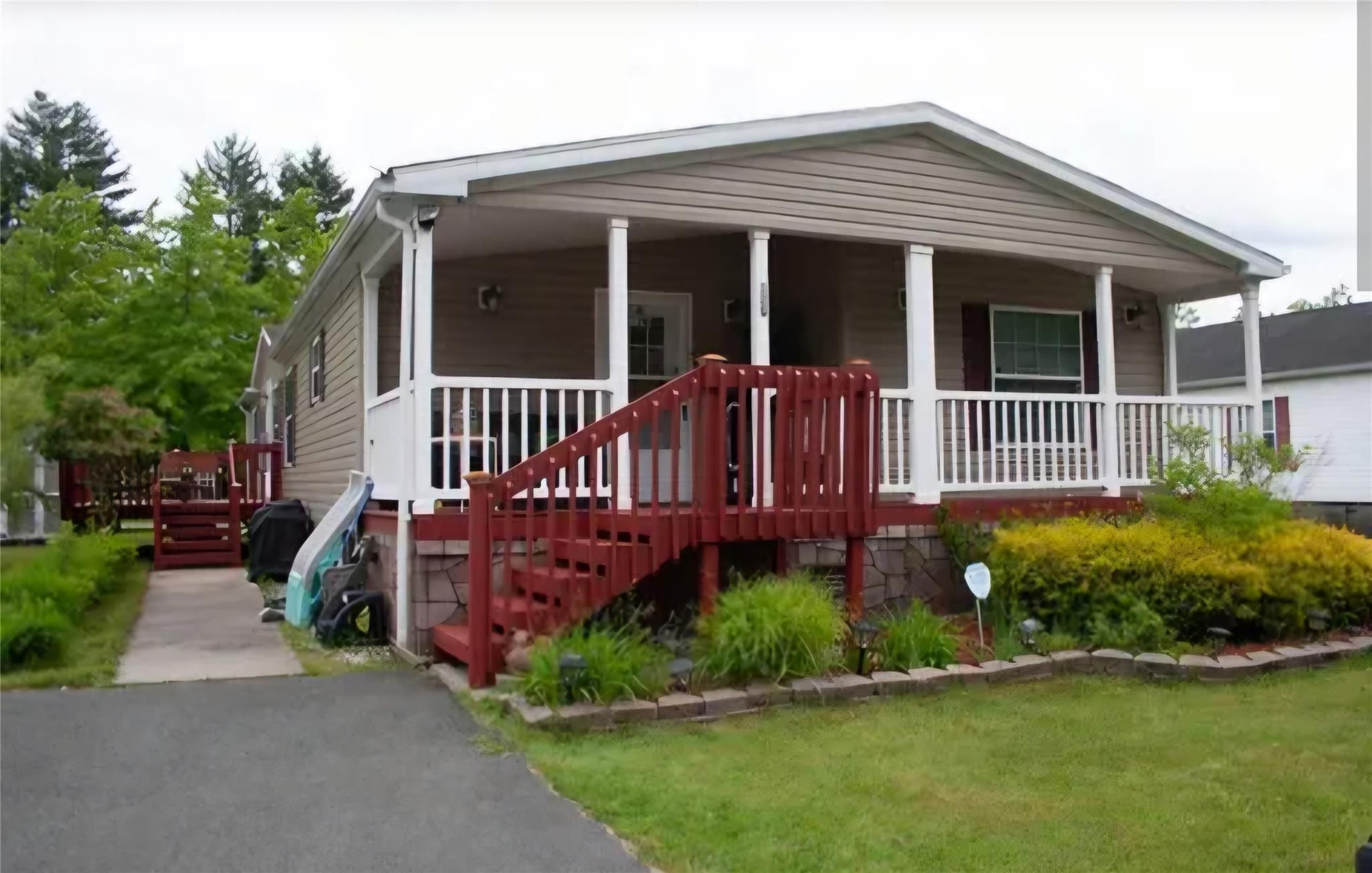 12 Gardenia Drive