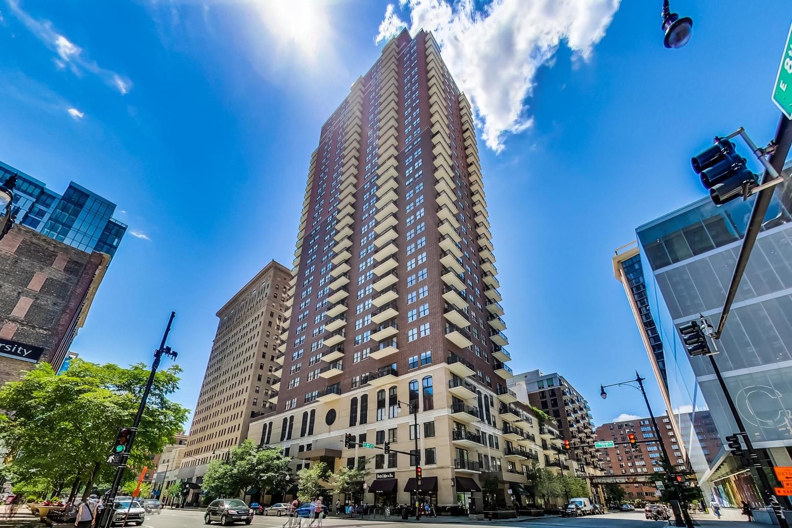 41 E 8th Street 3107