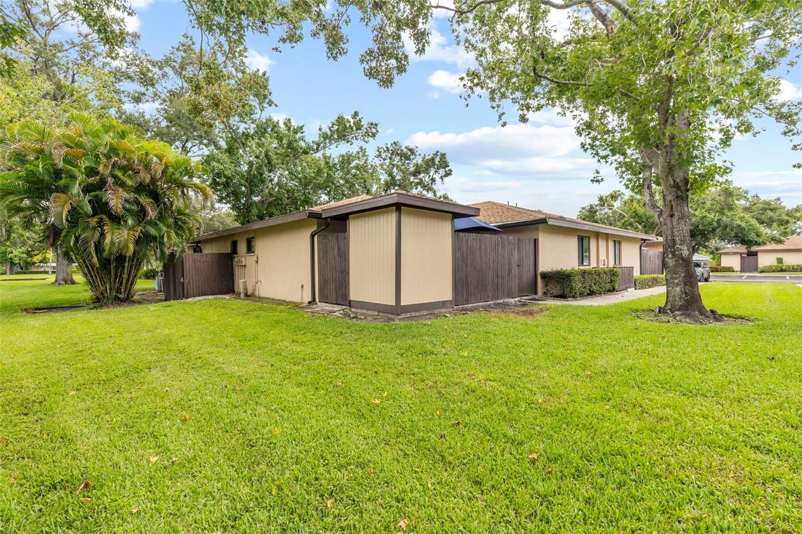 8486 60th Street N 804