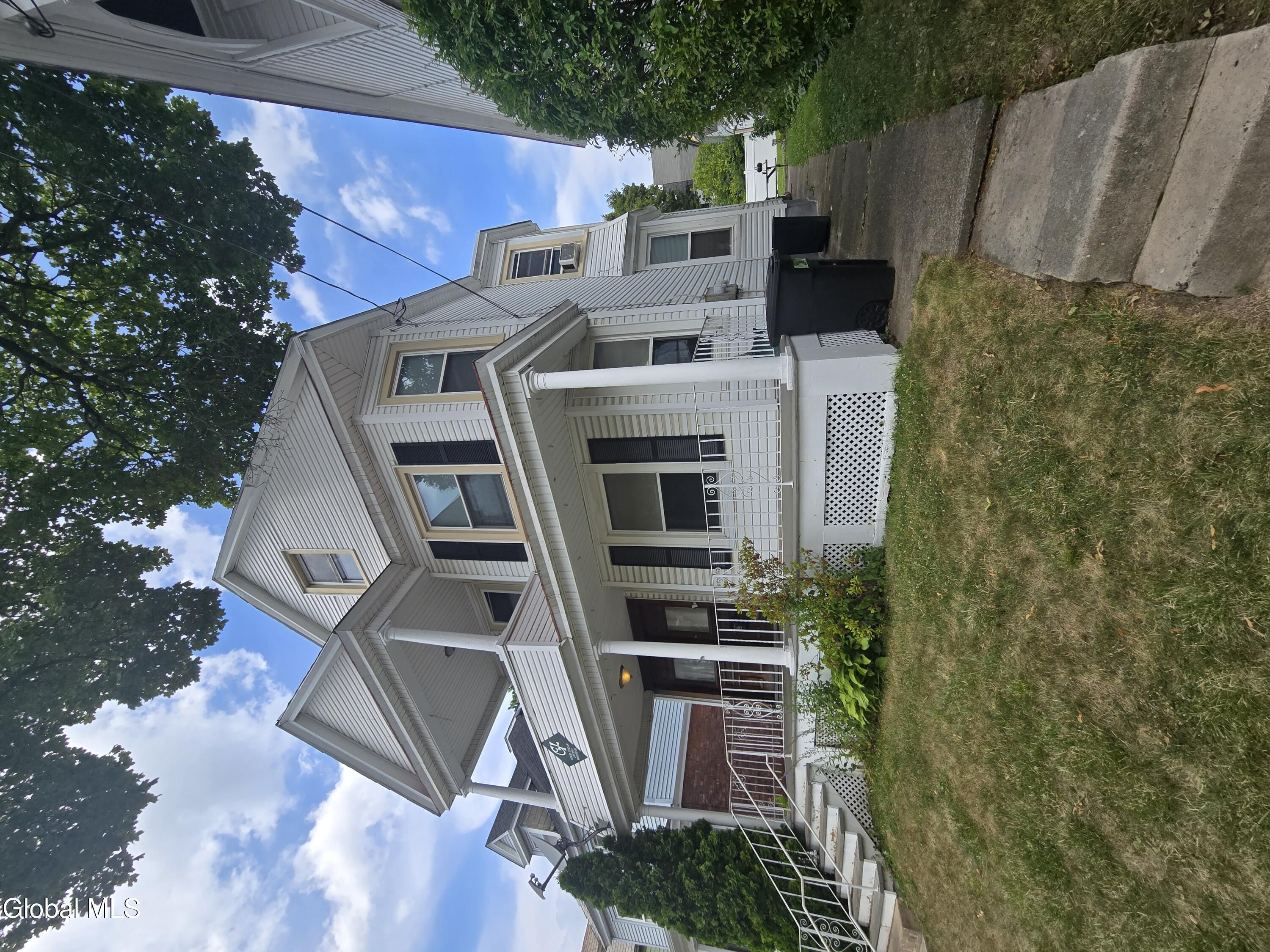 733 Mason Street