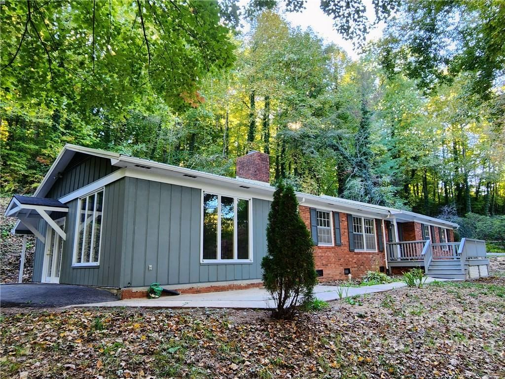 599 Savannah Drive