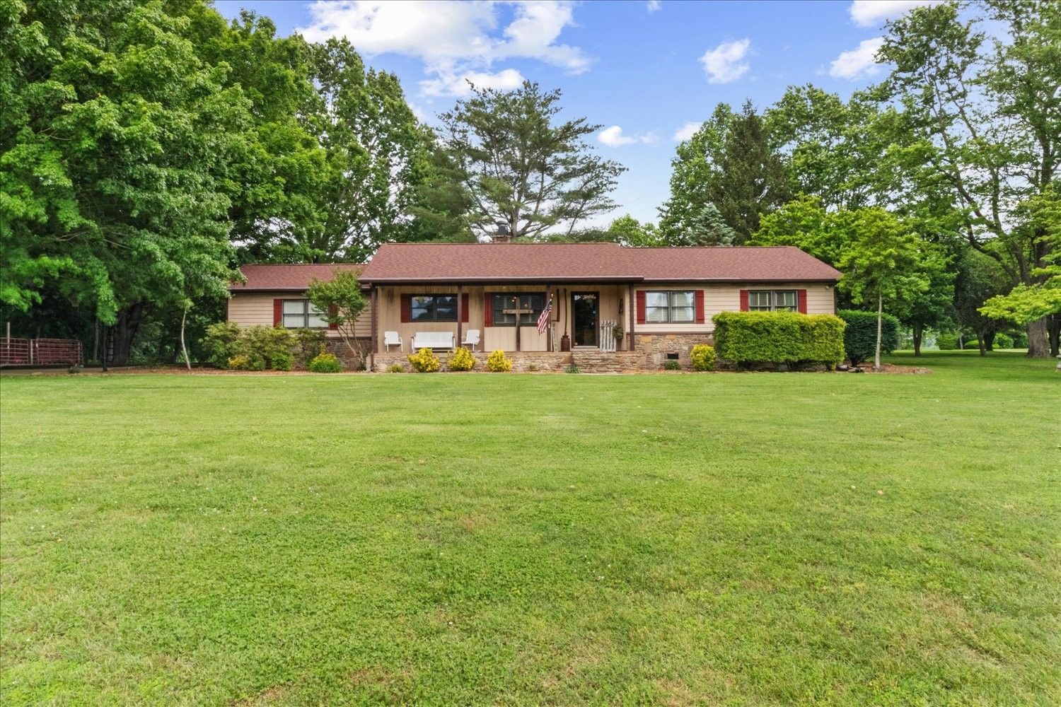 203 Terry Ln