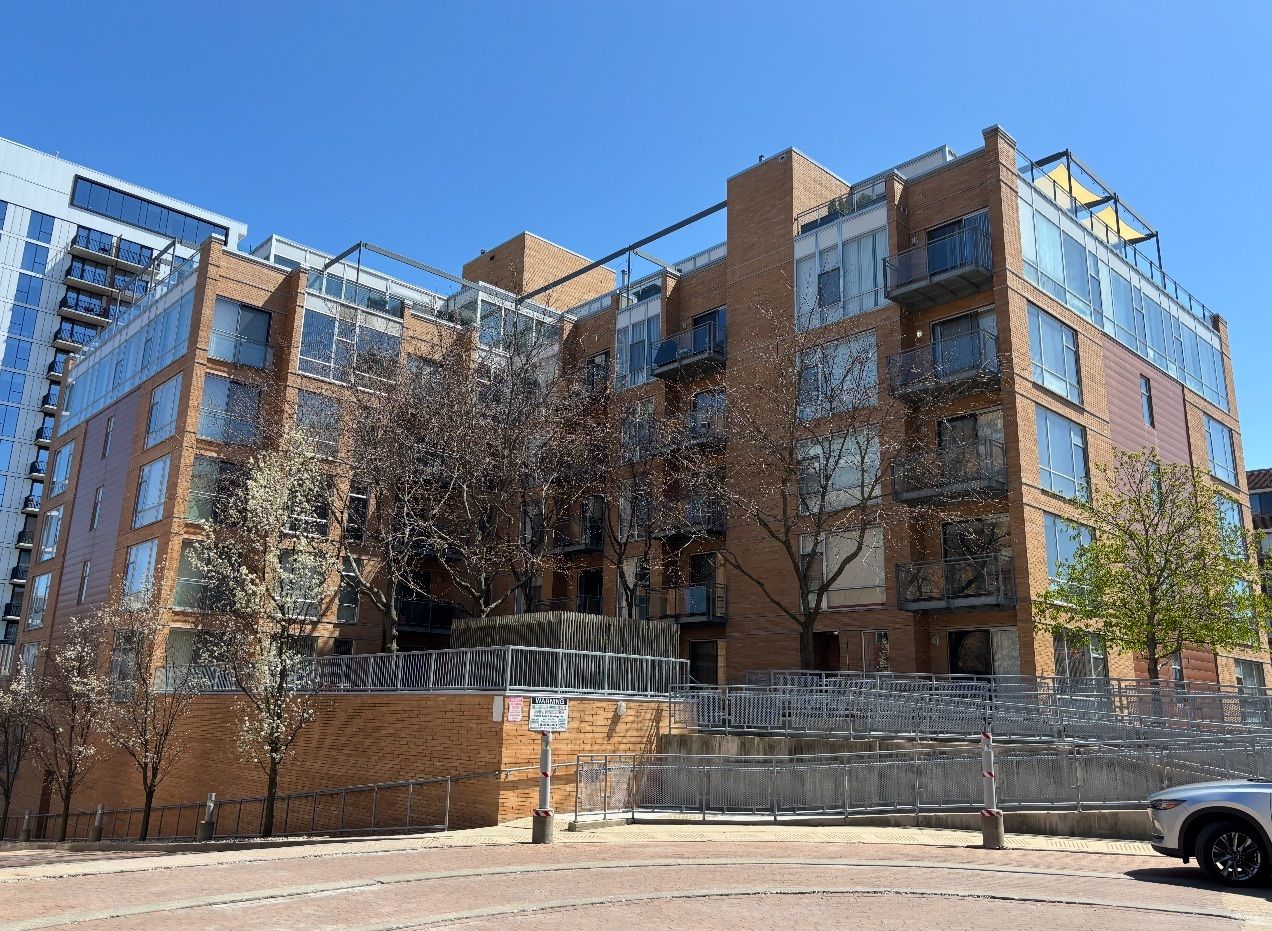 1720 Oak Avenue 308