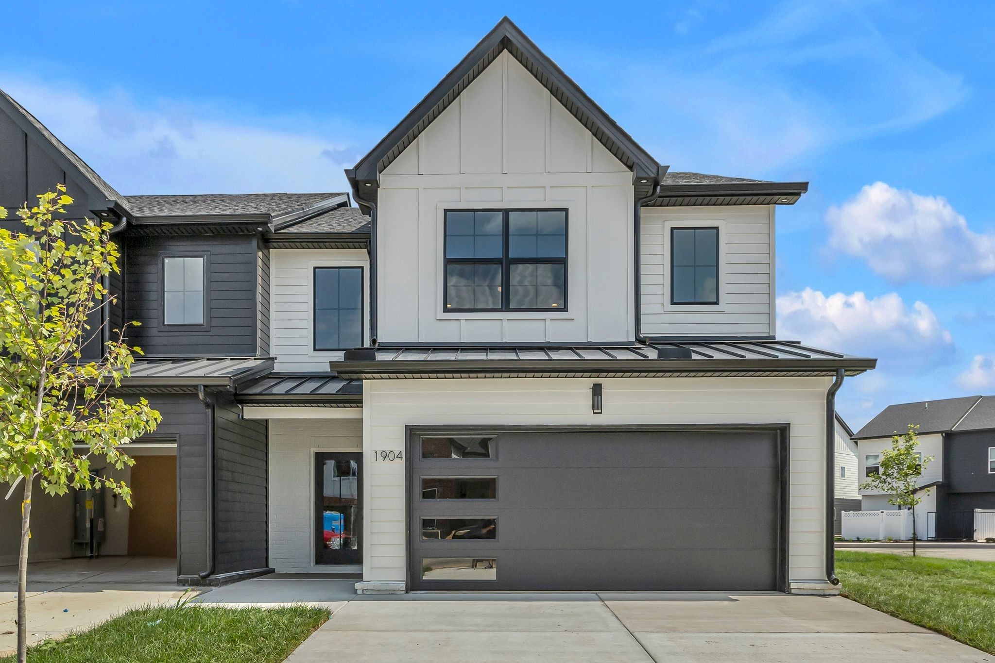 1906 Gracie Bug Loop