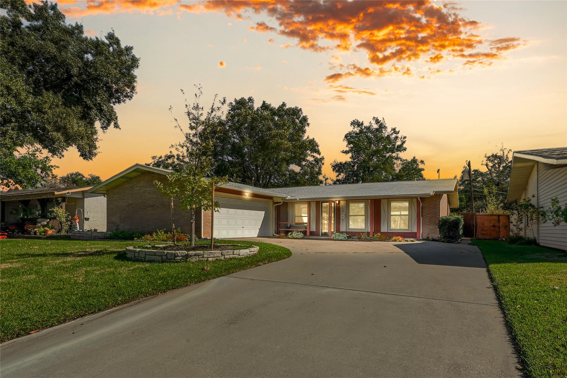 11832 High Valley Drive