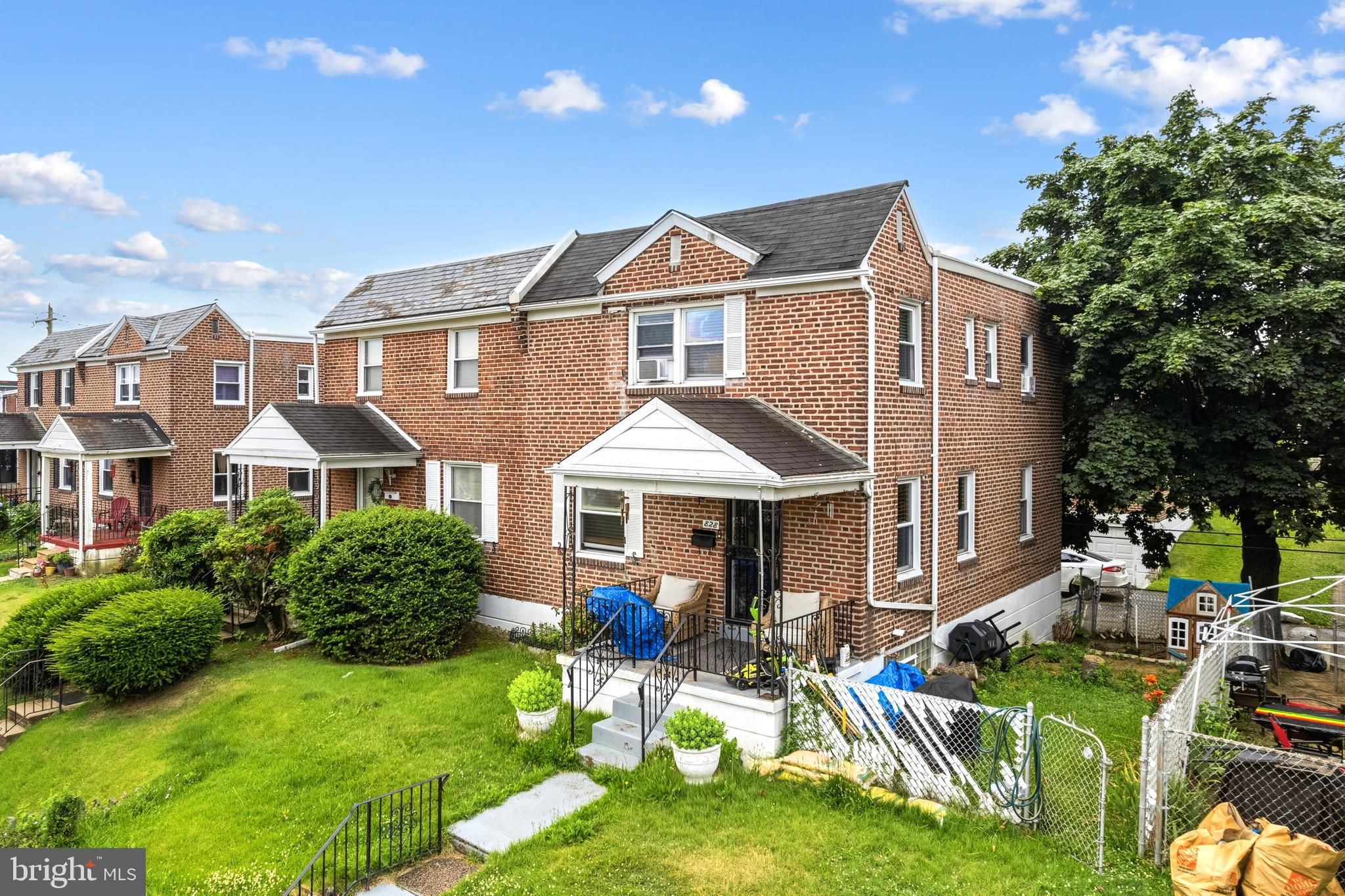 828 Laurel Road