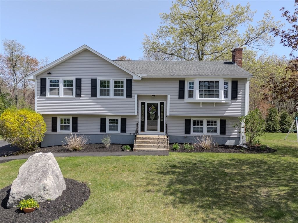 17 Carter Dr