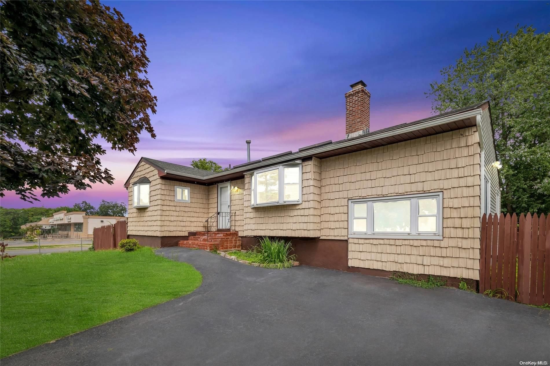 1379 Brentwood Road