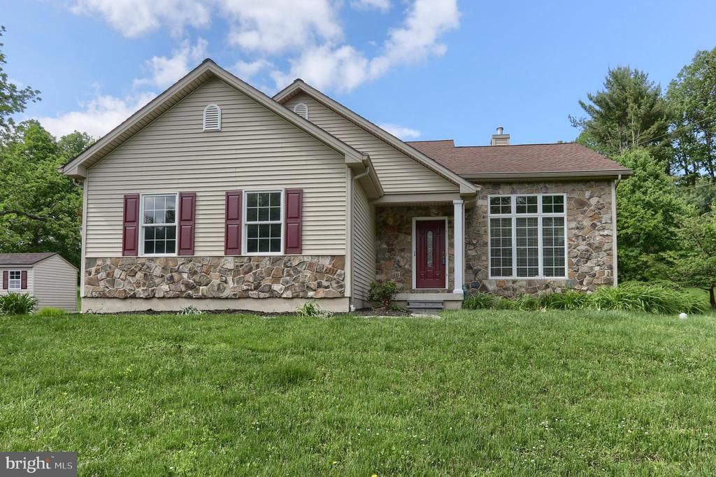 112 Crooked Hill Road