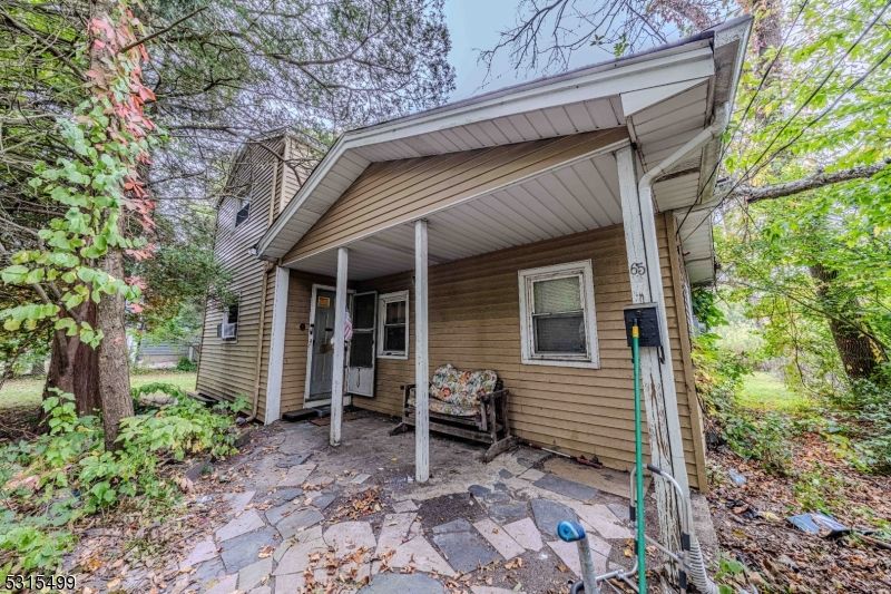 65 Norman Ave