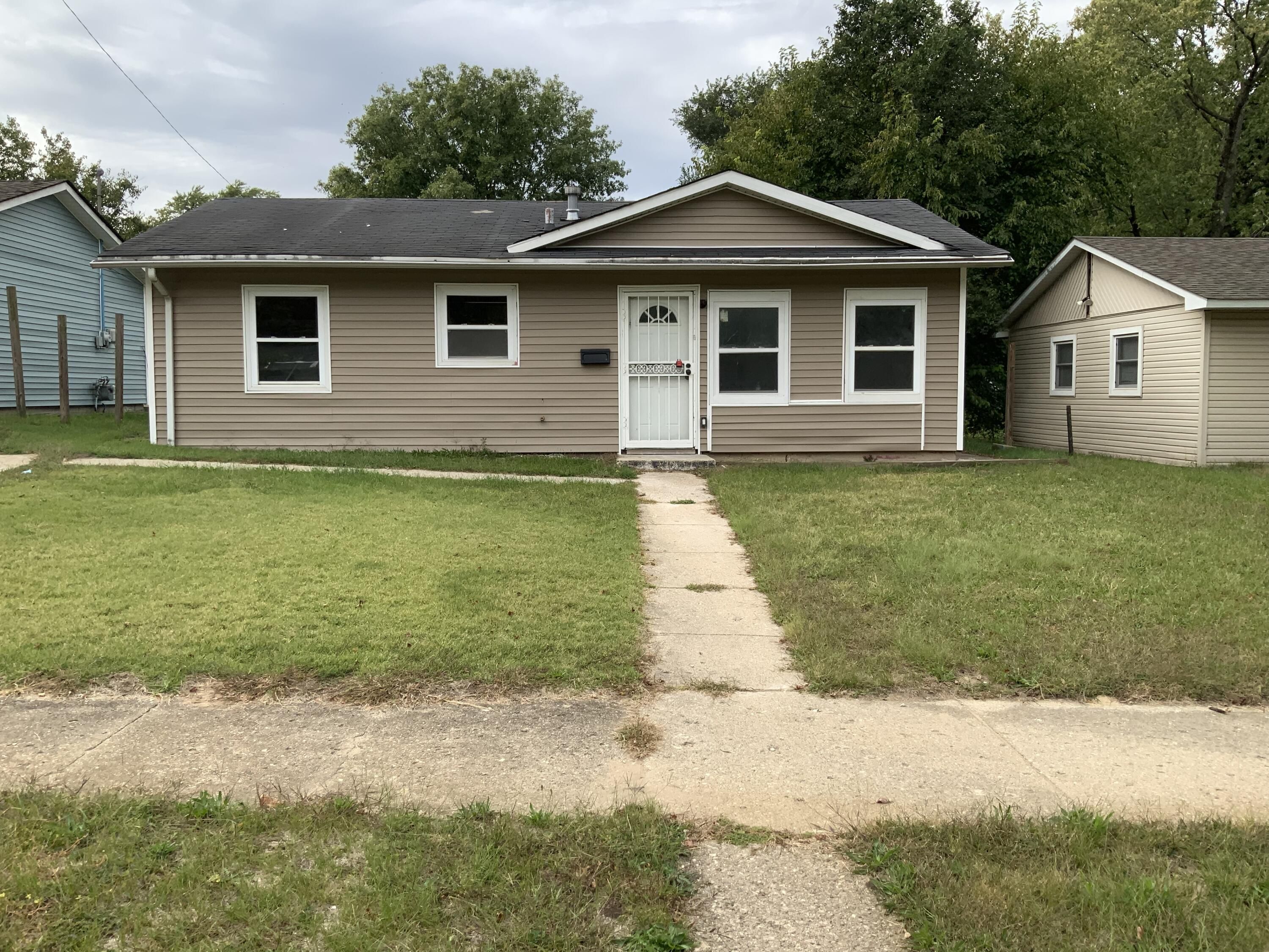 3966 Louisiana Street