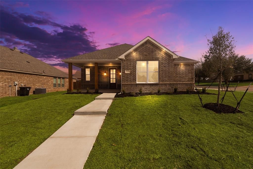 711 Buffalo Creek Drive