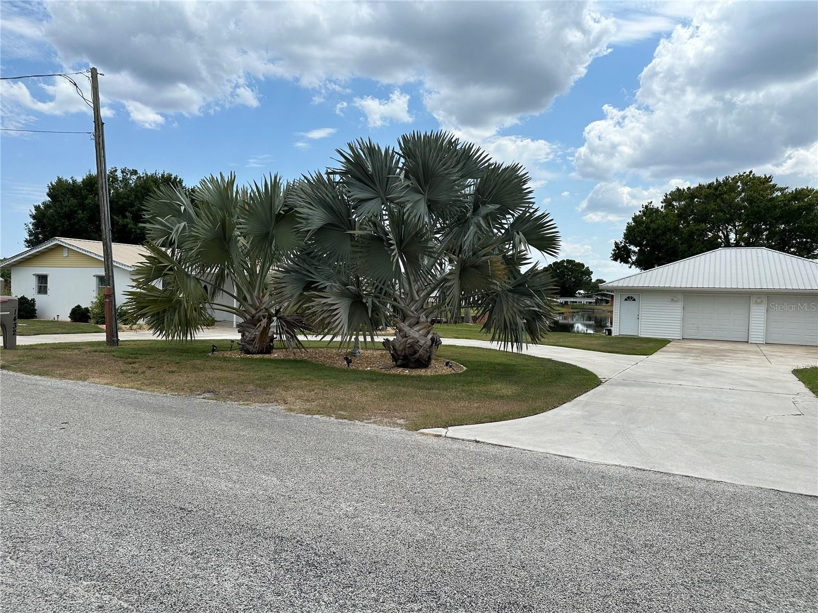 1432 Lake Drive W