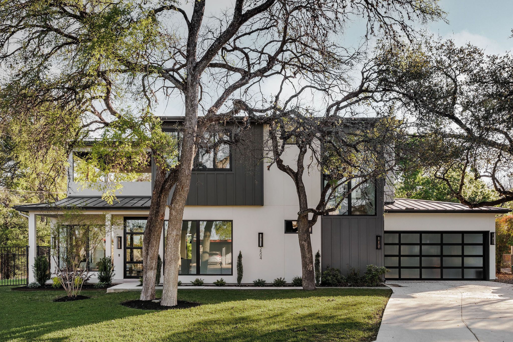 2504 Bluffview Drive