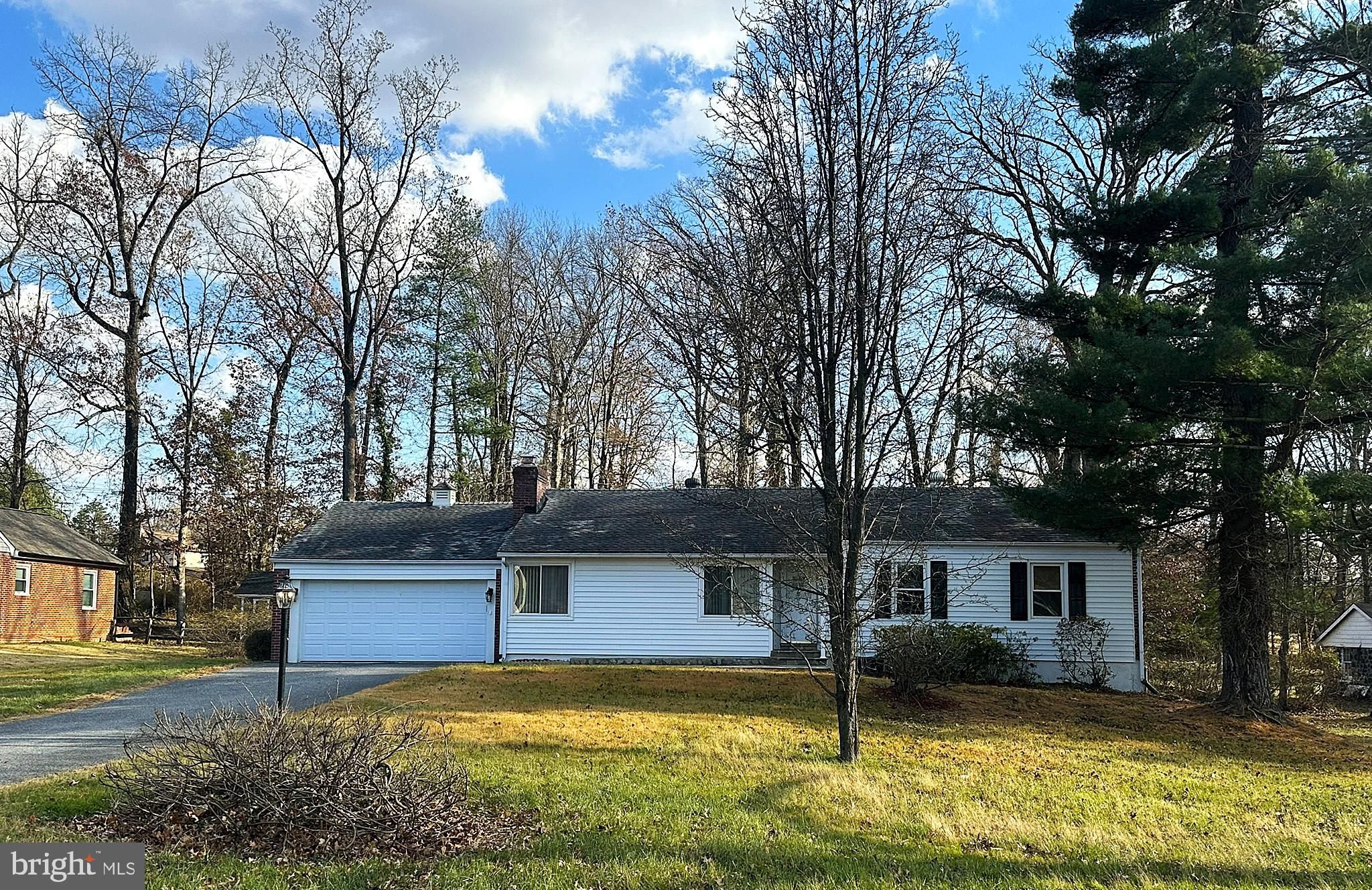 4121 Villa Nova Road