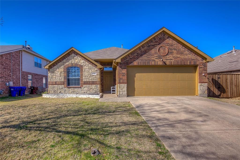 1301 Sandalwood Road