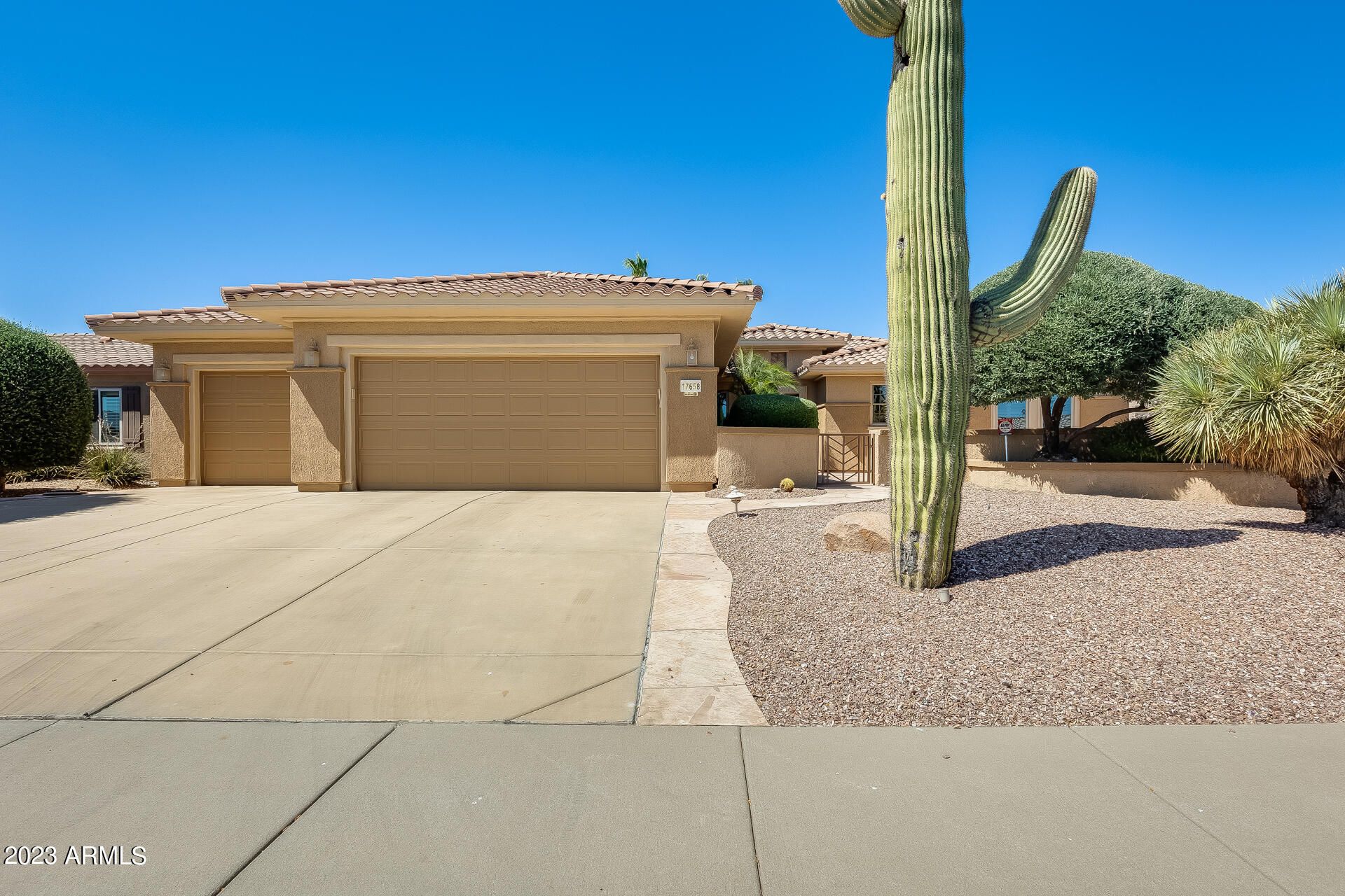 17658 W Calistoga Drive