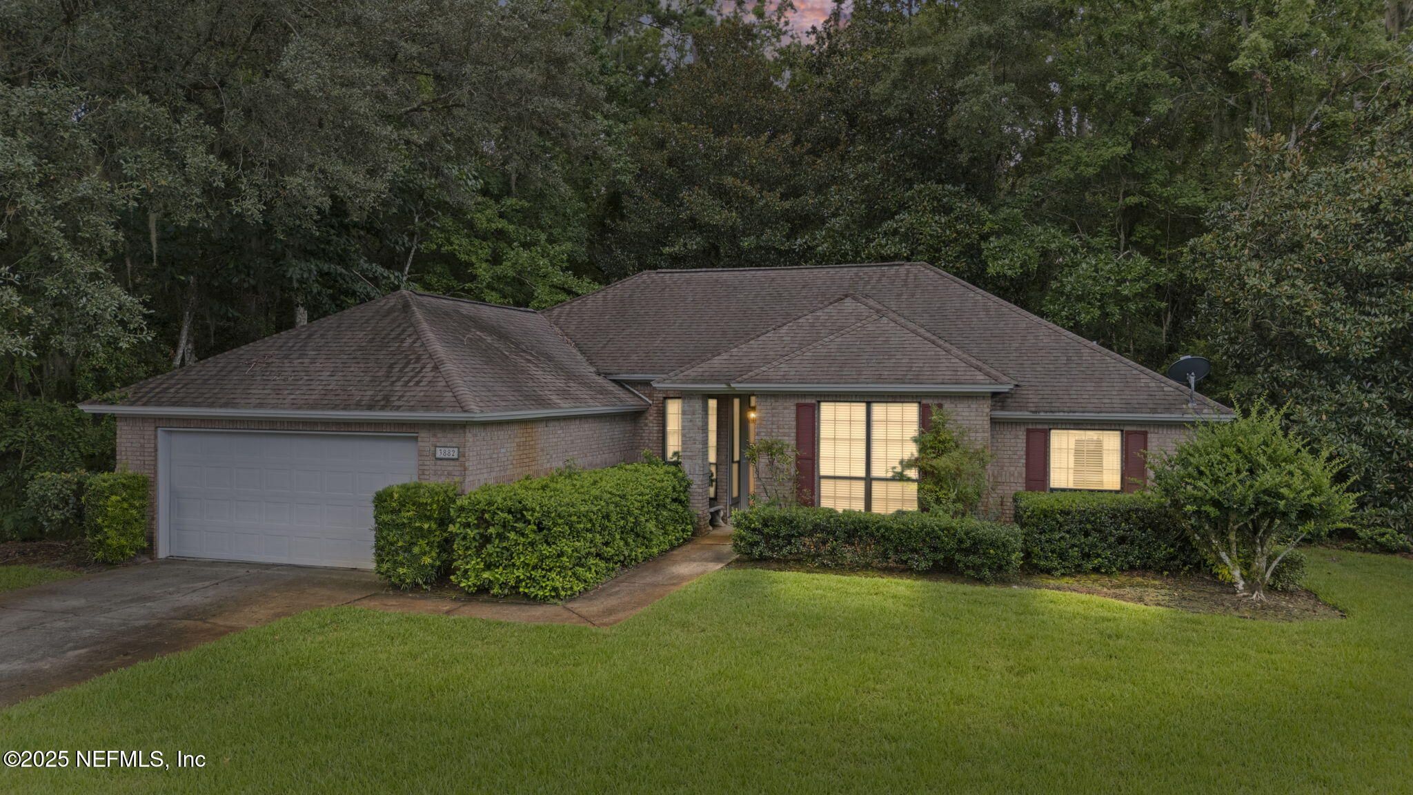 3882 Habersham Forest Drive