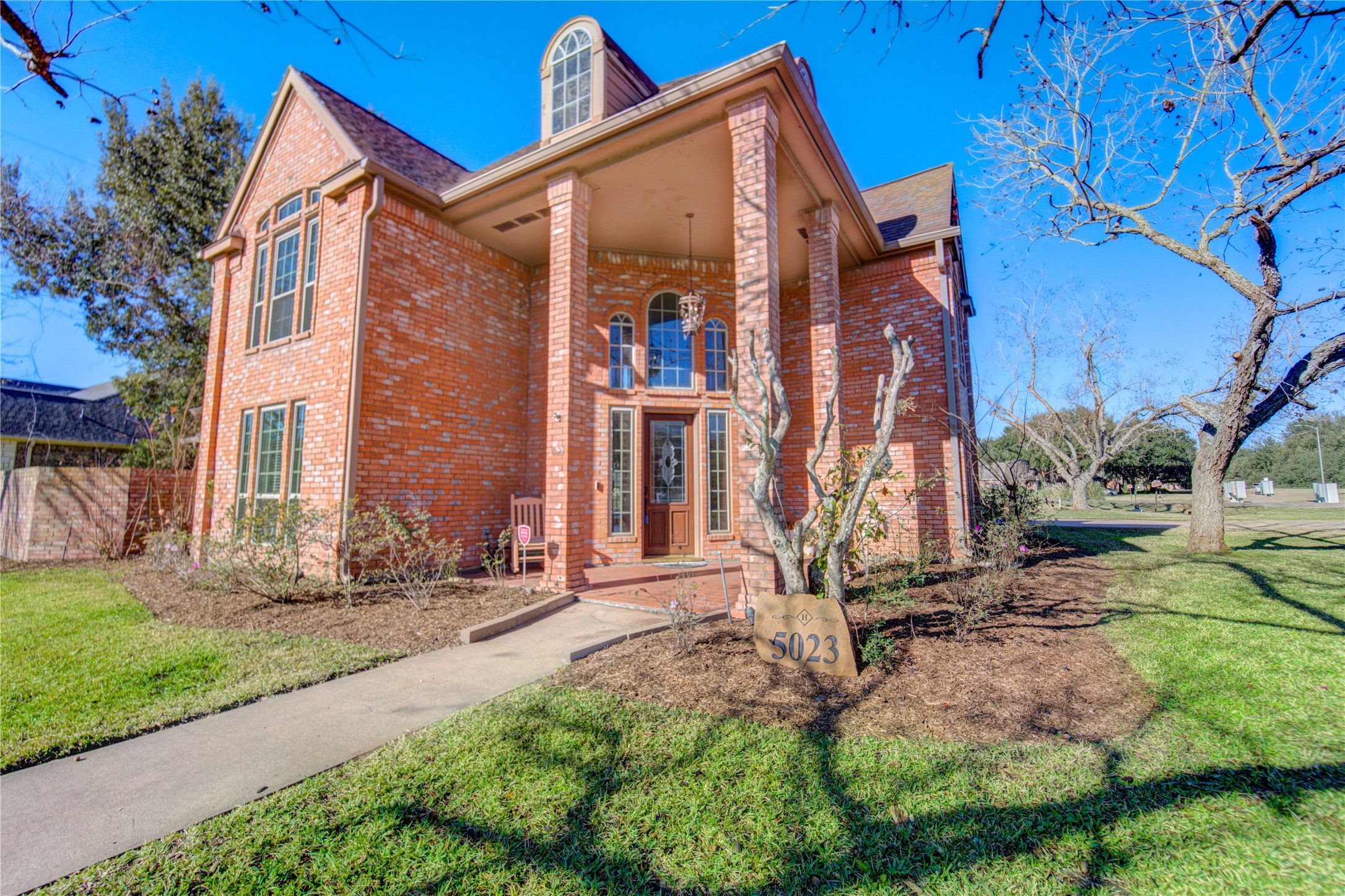 5023 Waterbeck Street