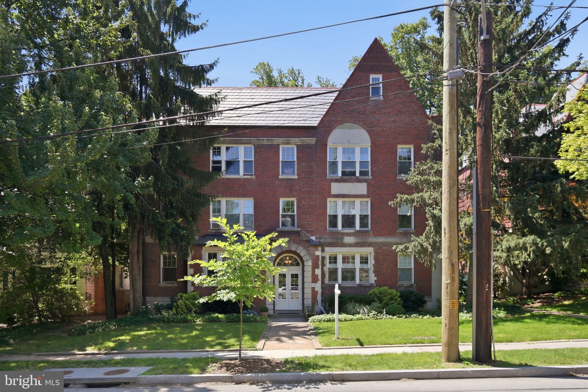 3018 Porter Street Nw 103