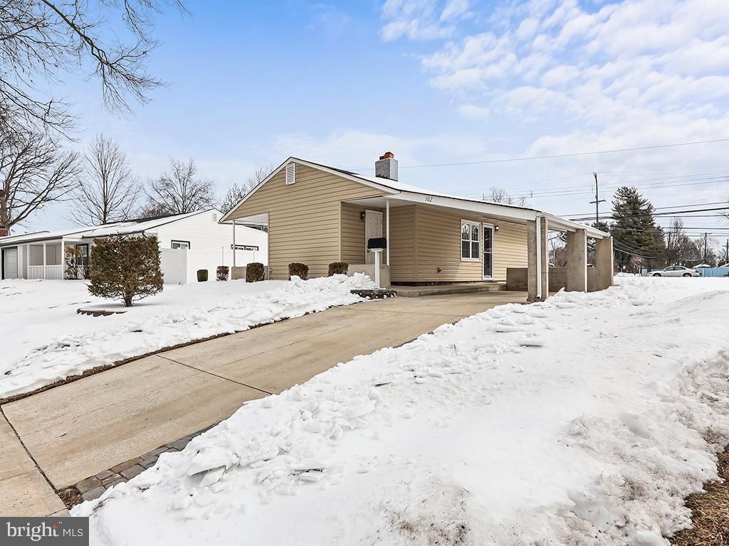 302 Oaktree Drive