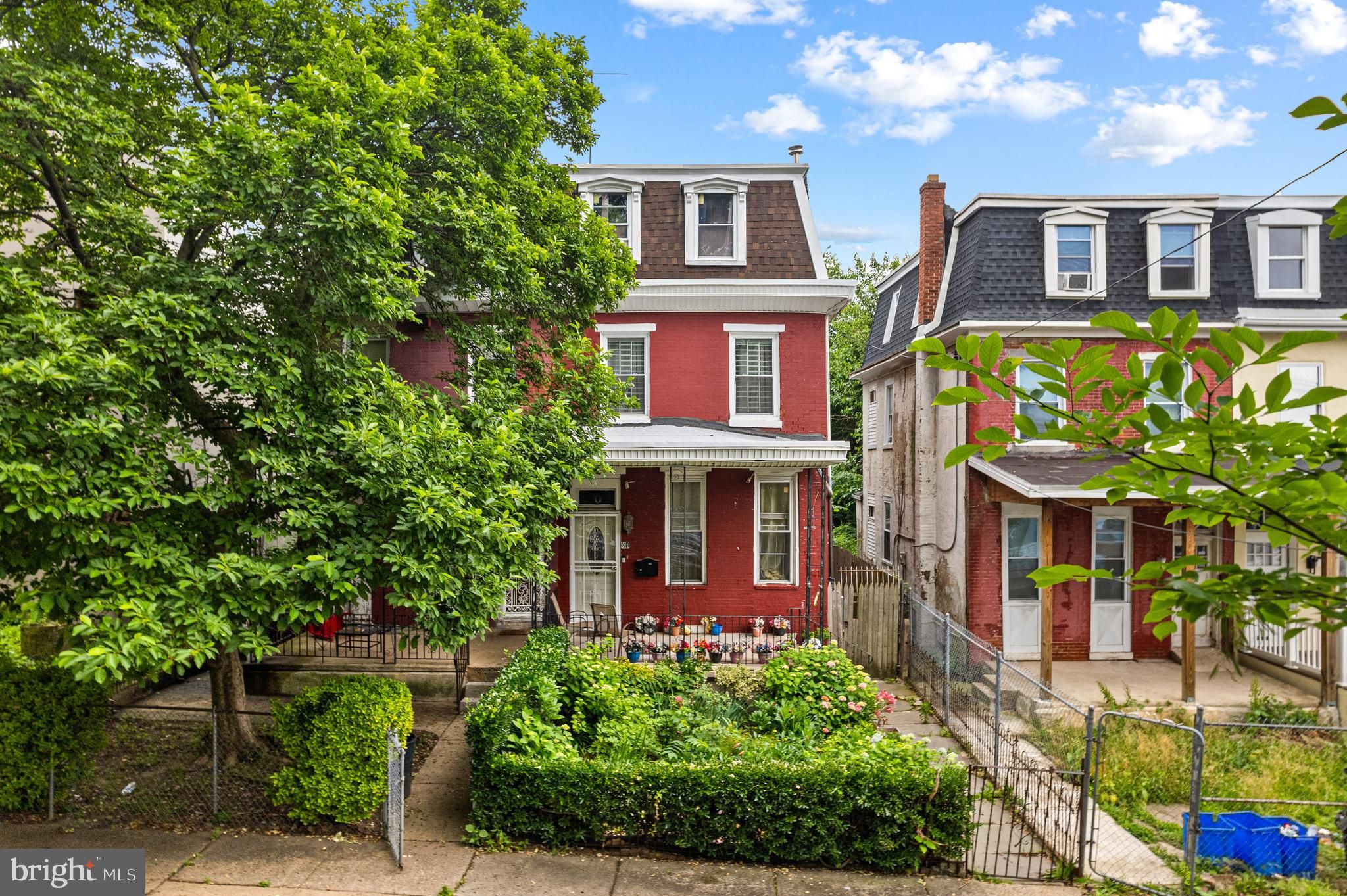 30 W Apsley Street