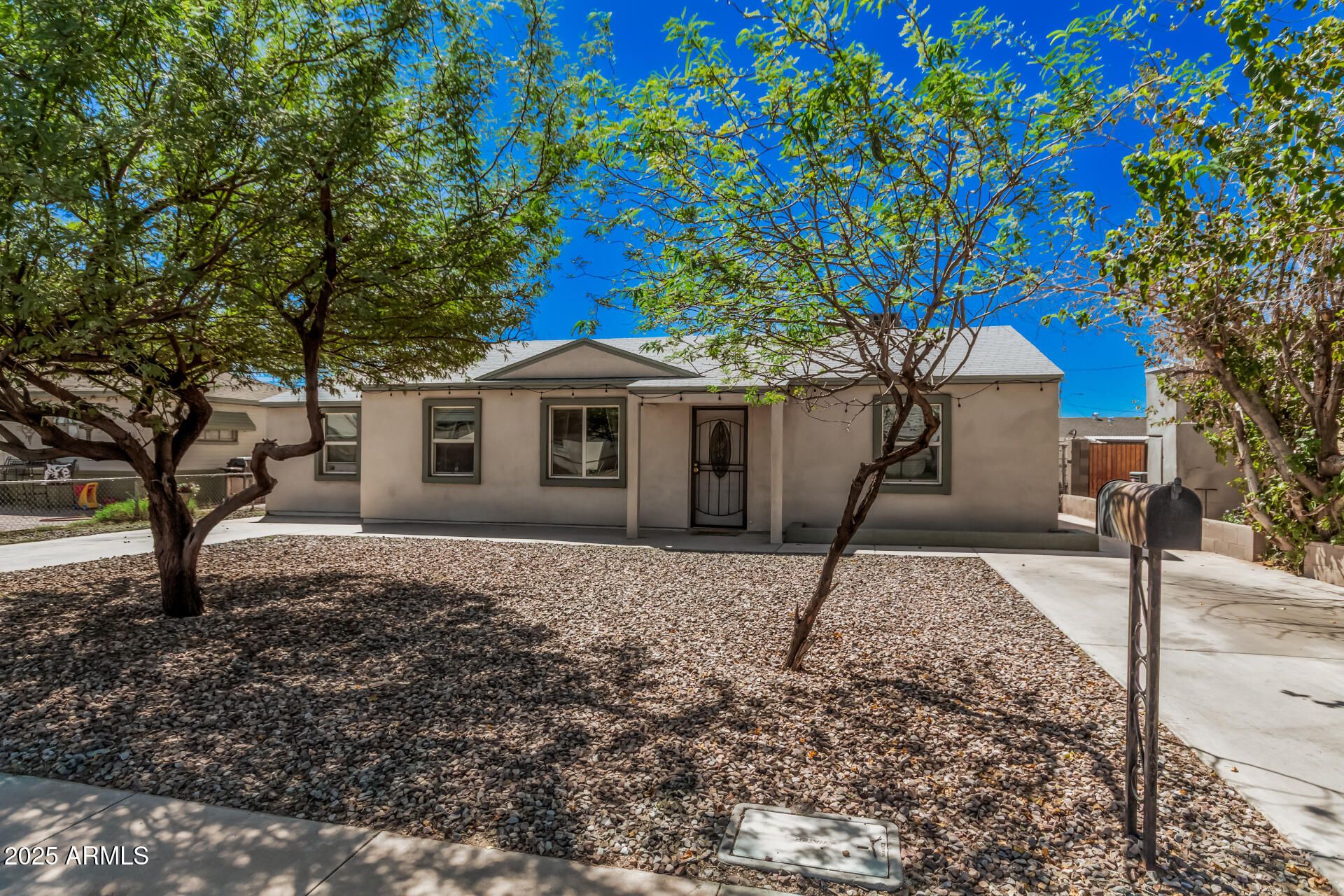 1837 W Sonora Street