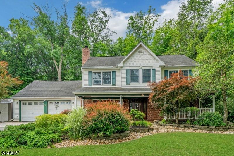 72 Mountain Ave