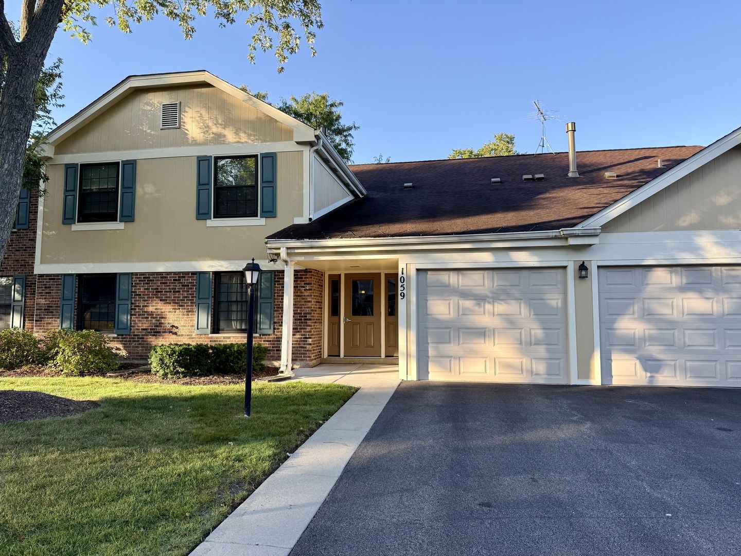 1059 Southbury Lane D1