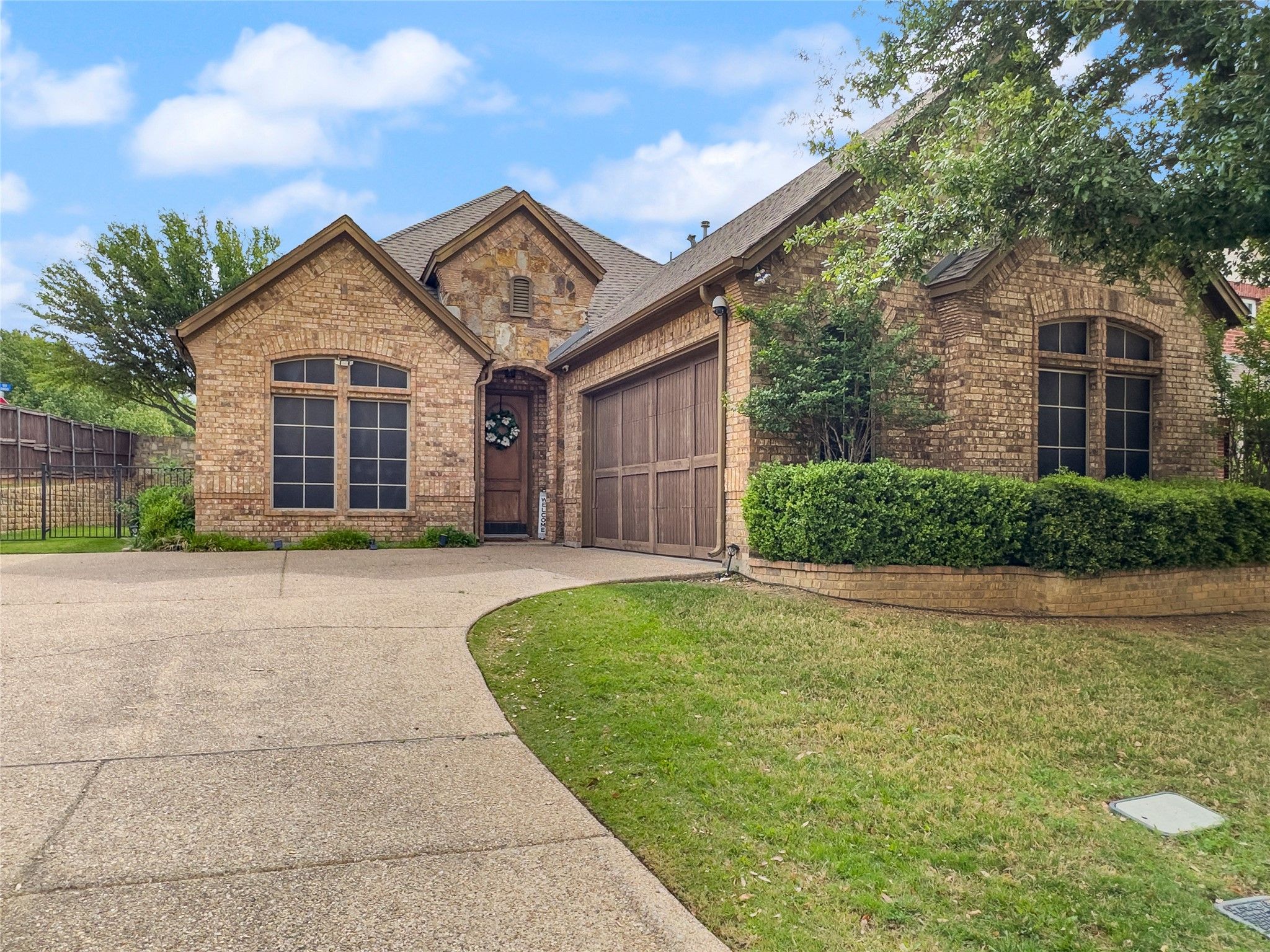 5801 Mira Lago Lane