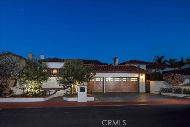 16572 Grimaud
