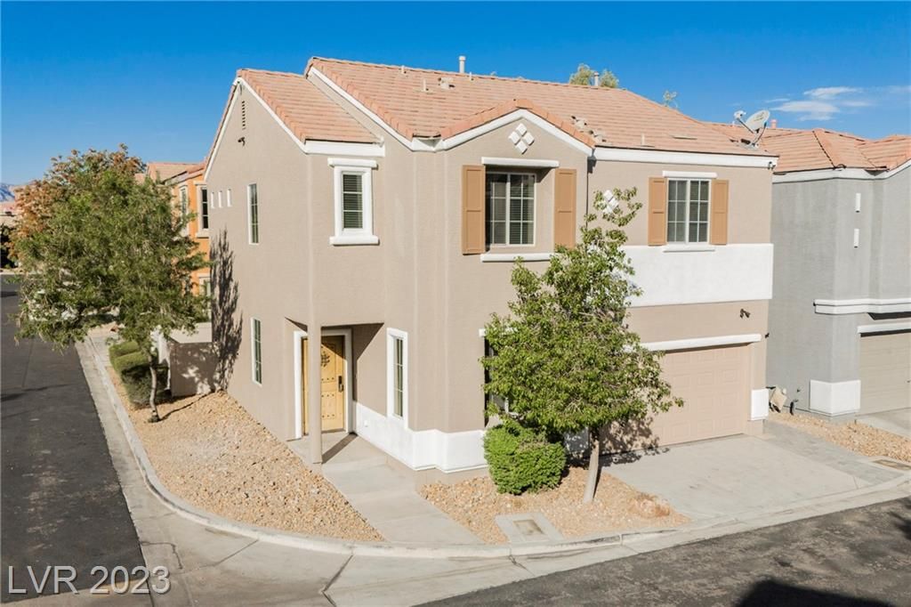 9573 Whiptail Street