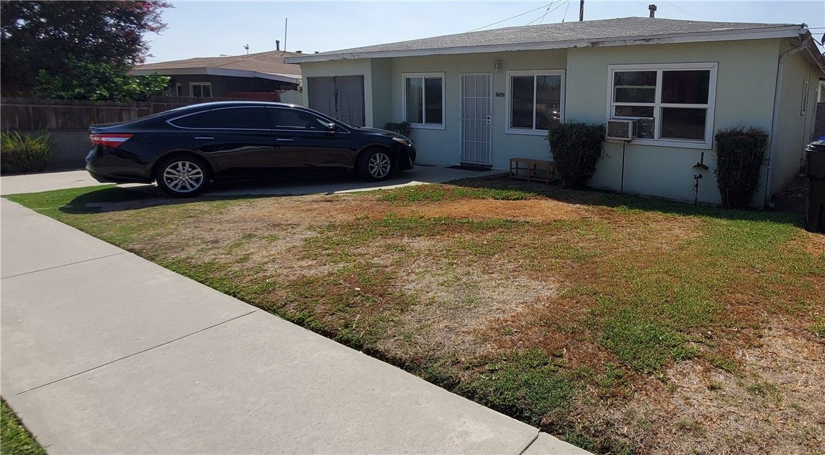 2567 S Myrtle Avenue