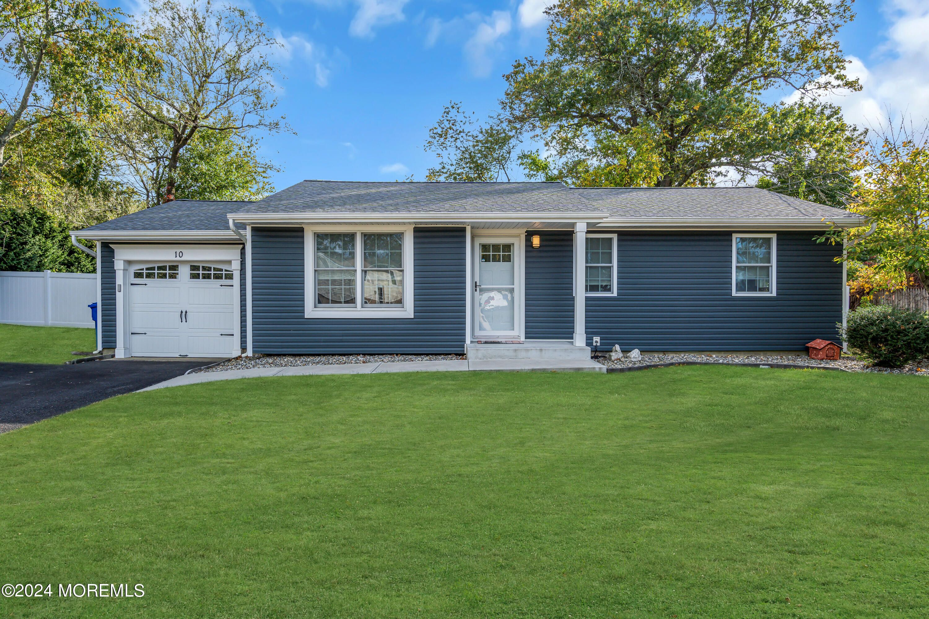 10 Romana Lane, Toms River, 08755, New Jersey Toms River, New Jersey