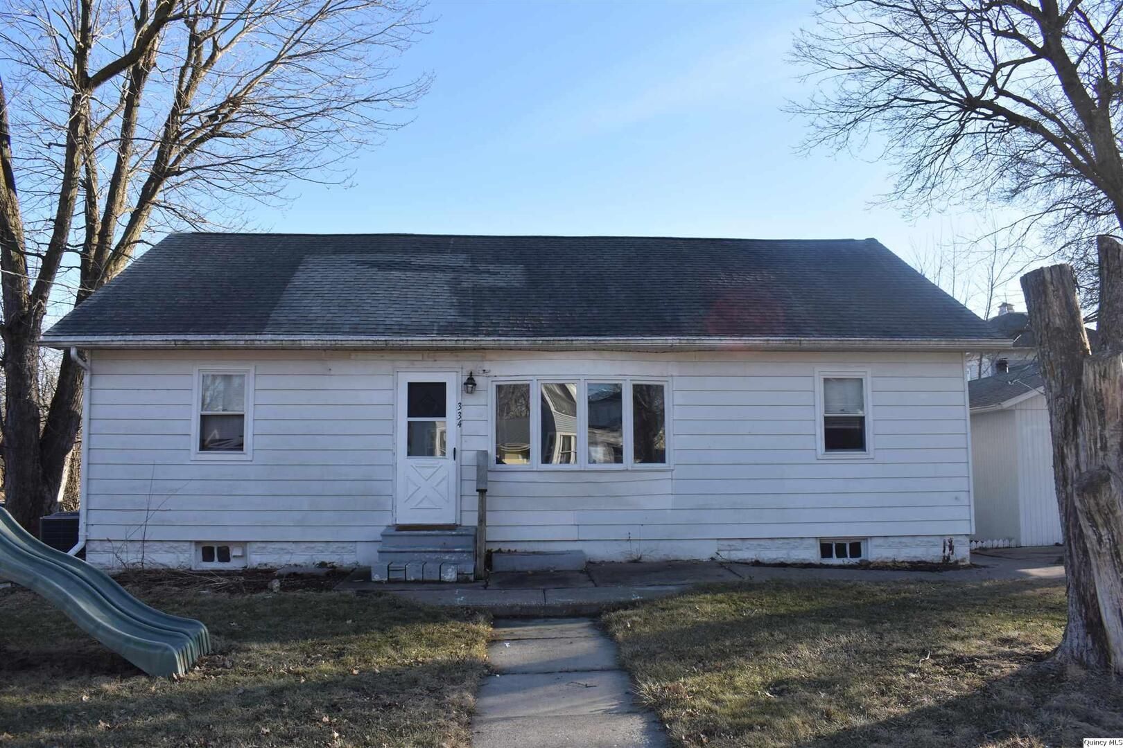 334 E South