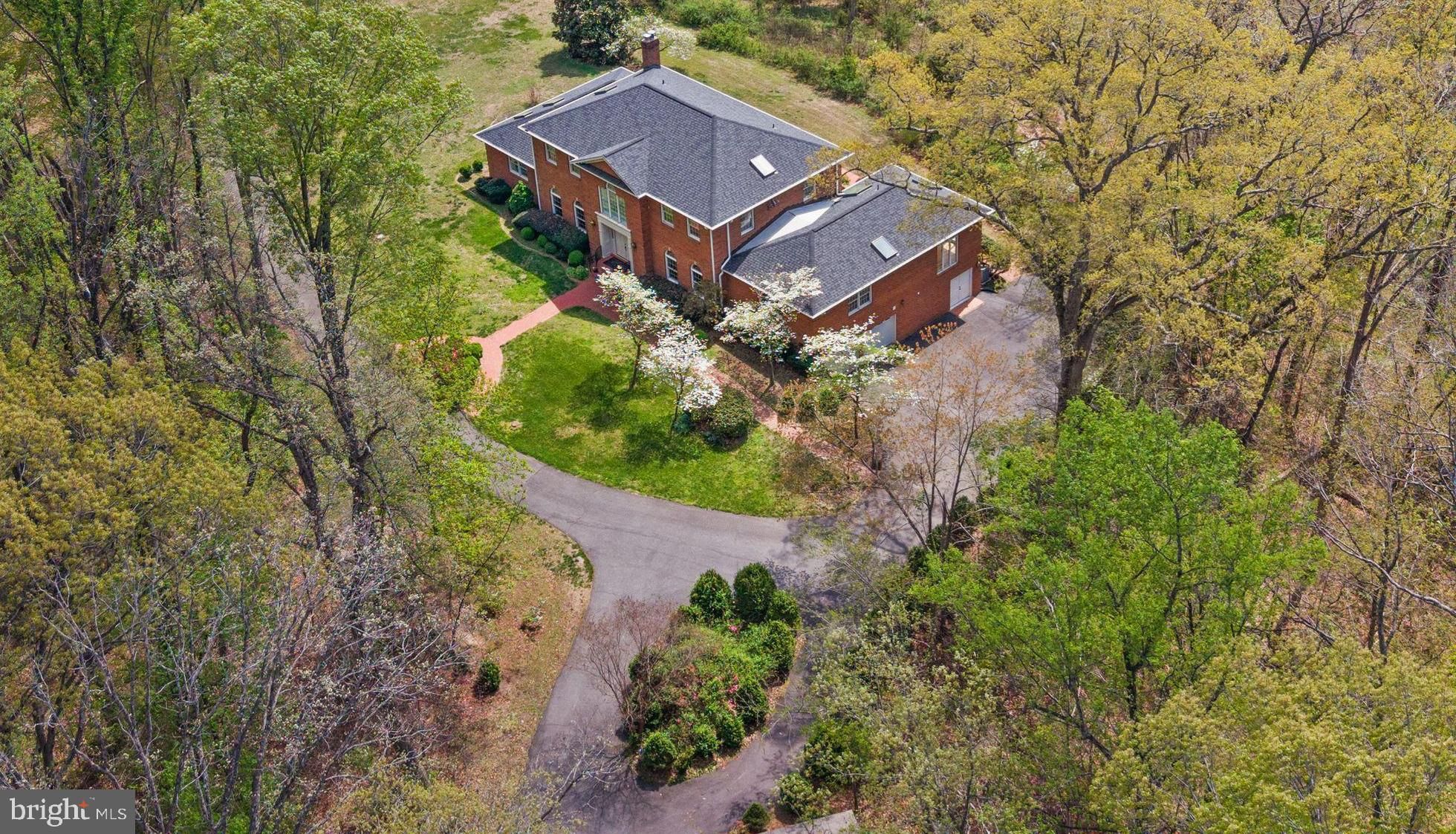 104 Blaisdell Lane