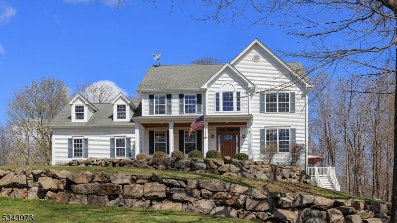 6 Summit Street