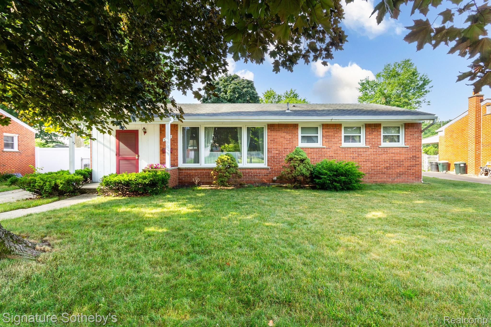 35891 Parkdale Street