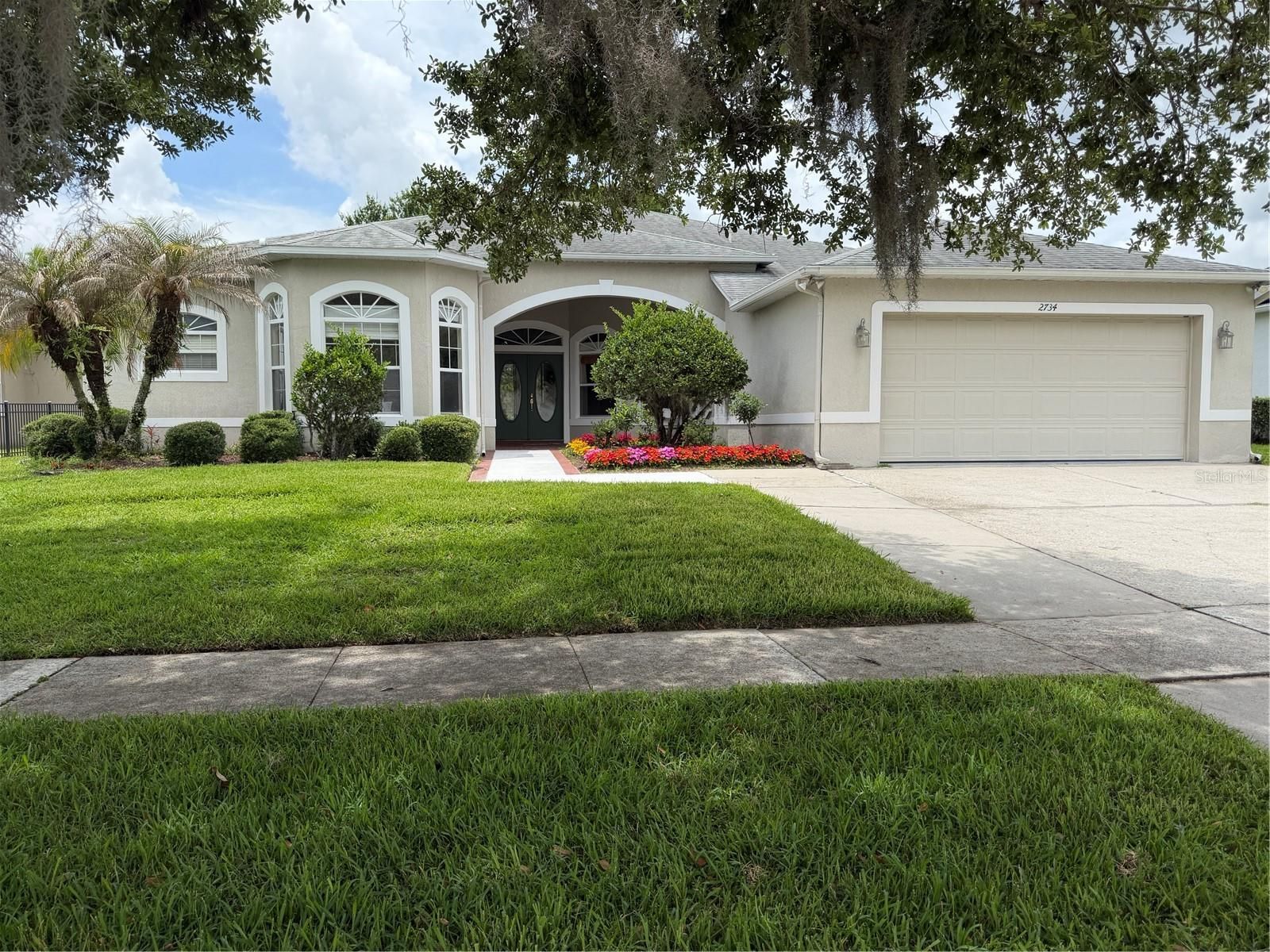 2734 Windsorgate Lane