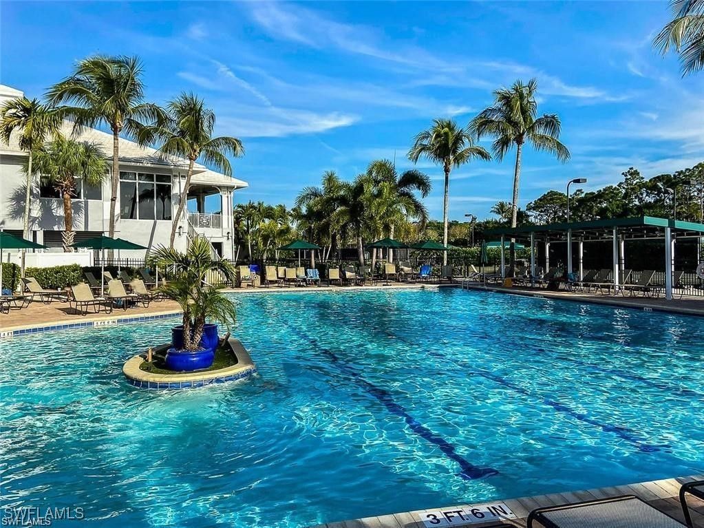 1380 Sweetwater Cove 102